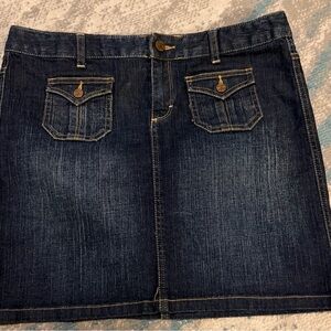 Tommy Hilfiger Size 8 Denim Mini Skirt